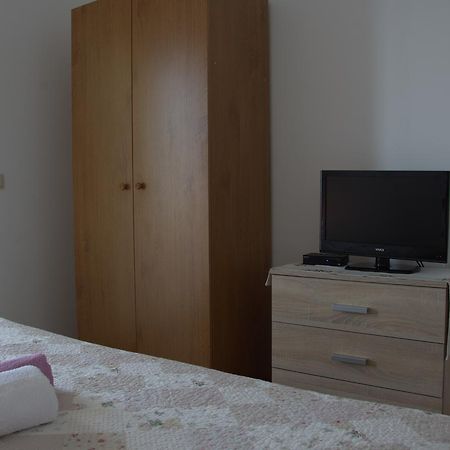 Apartments Rogulj Rogoznica Kültér fotó