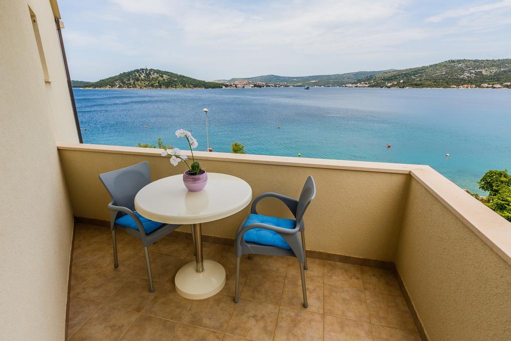 Apartments Rogulj Rogoznica Kültér fotó